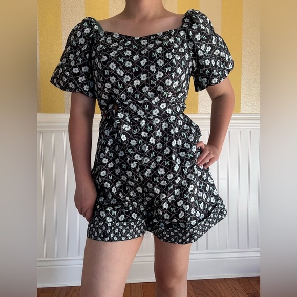 Black and White Patterned Jumpsuit - Picture 5 of 7